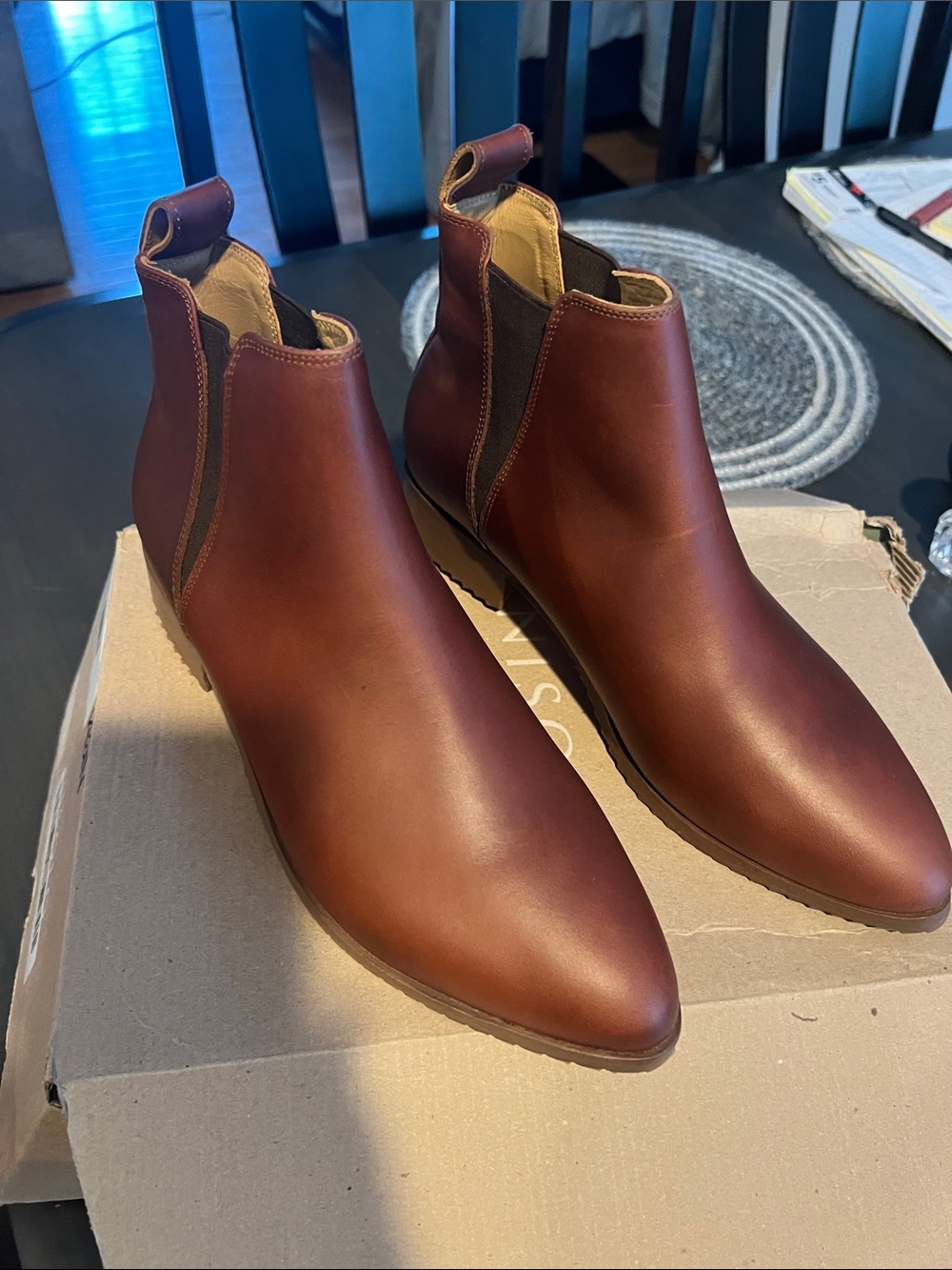 Nisolo Women's Chestnut Leather Chelsea Ankle Boots 8.5 Gorgeous!!